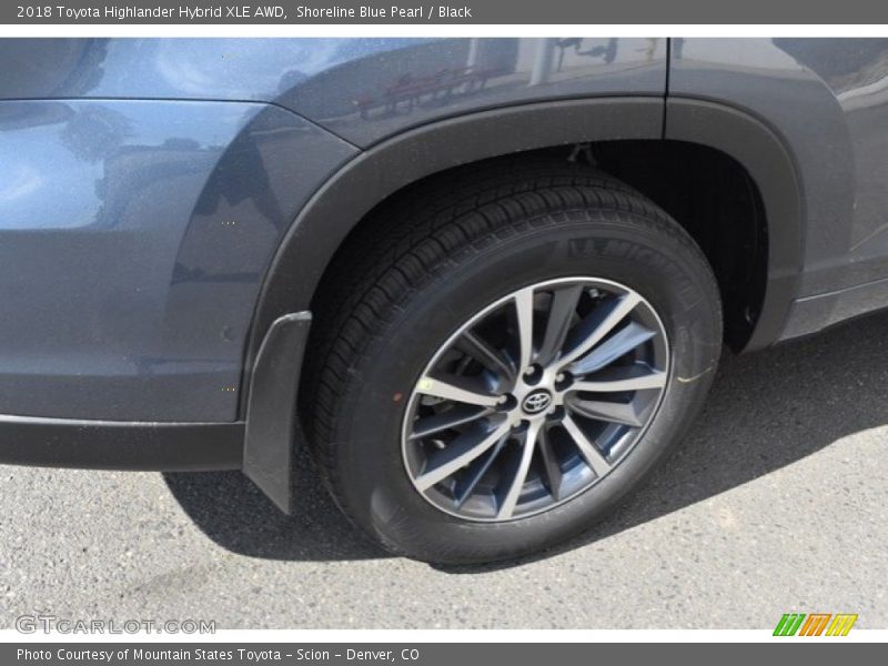 Shoreline Blue Pearl / Black 2018 Toyota Highlander Hybrid XLE AWD