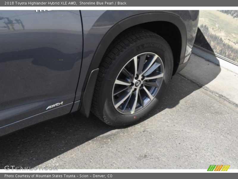 Shoreline Blue Pearl / Black 2018 Toyota Highlander Hybrid XLE AWD