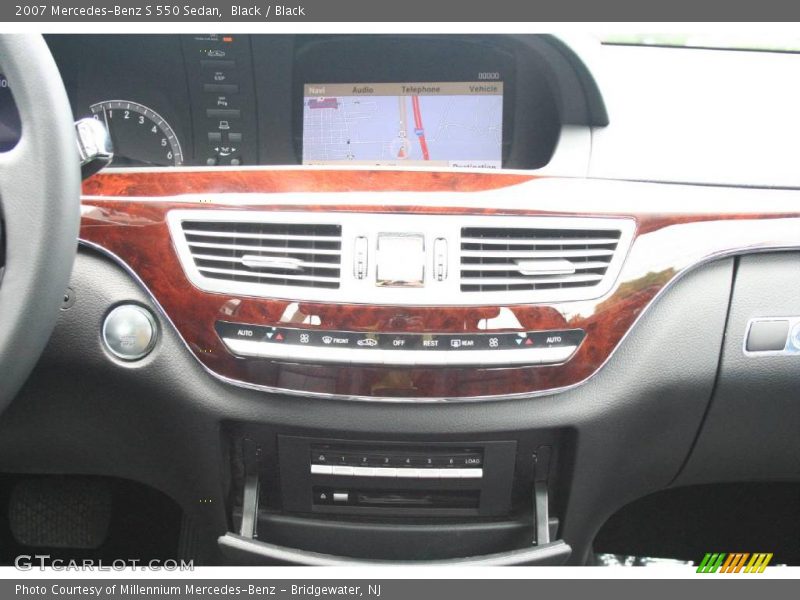 Black / Black 2007 Mercedes-Benz S 550 Sedan