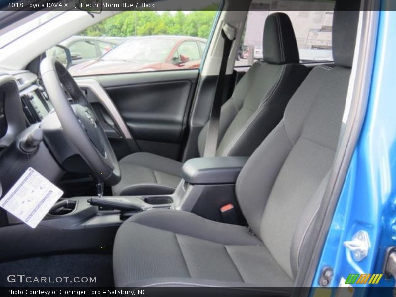 Electric Storm Blue / Black 2018 Toyota RAV4 XLE