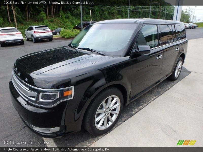 Front 3/4 View of 2018 Flex Limited AWD