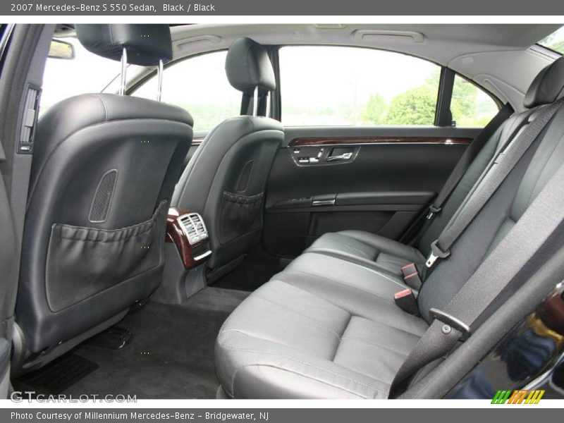 Black / Black 2007 Mercedes-Benz S 550 Sedan