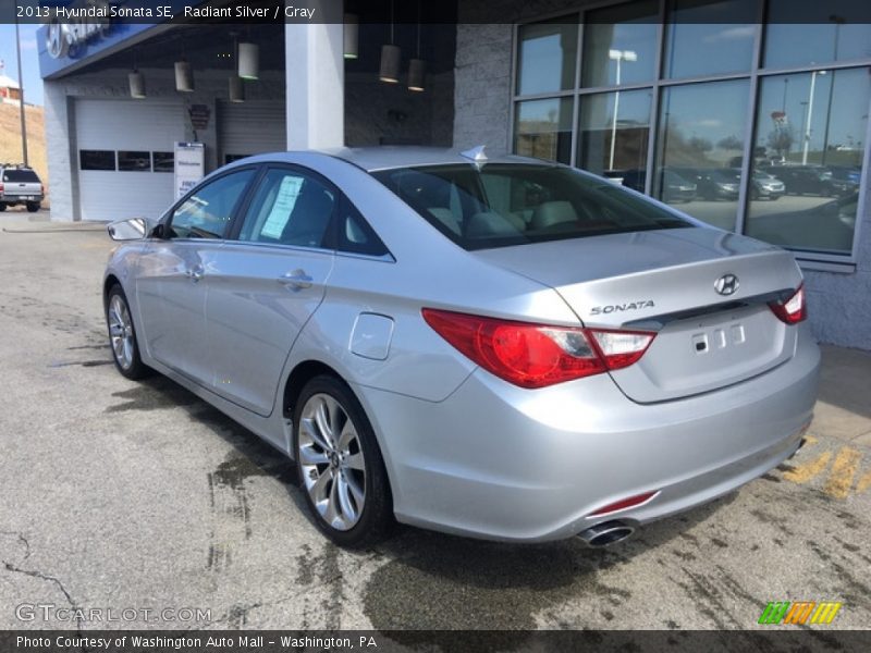 Radiant Silver / Gray 2013 Hyundai Sonata SE