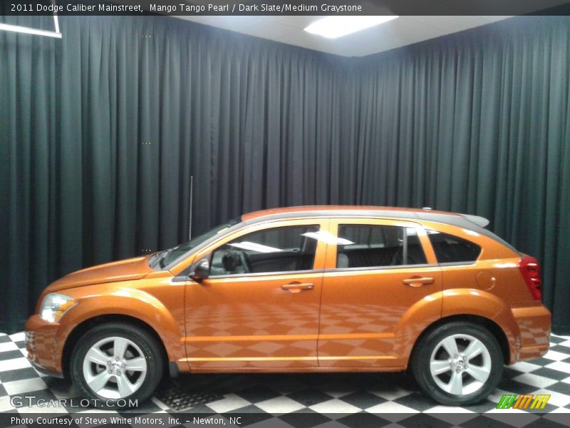 Mango Tango Pearl / Dark Slate/Medium Graystone 2011 Dodge Caliber Mainstreet