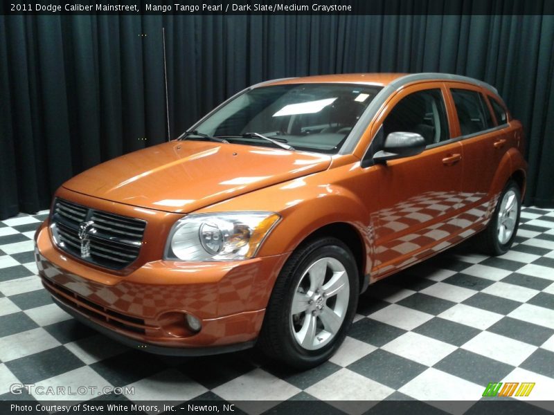 Mango Tango Pearl / Dark Slate/Medium Graystone 2011 Dodge Caliber Mainstreet