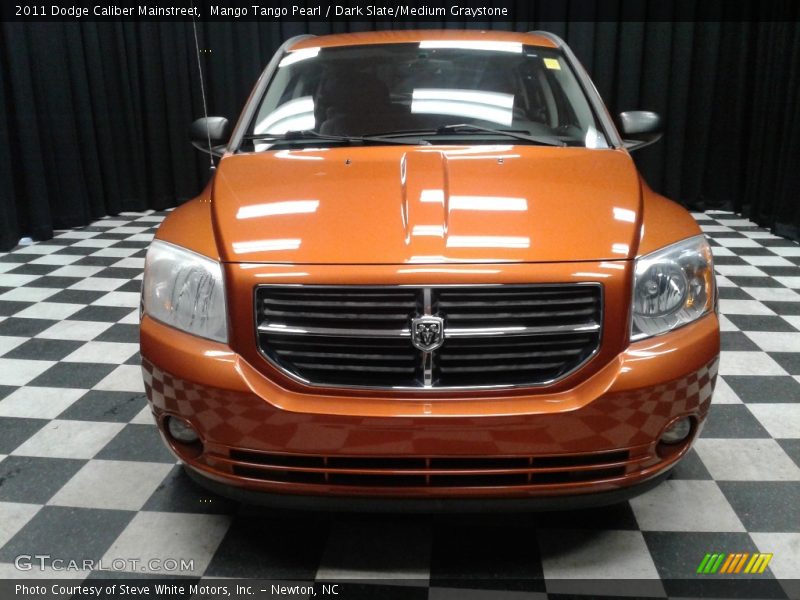 Mango Tango Pearl / Dark Slate/Medium Graystone 2011 Dodge Caliber Mainstreet