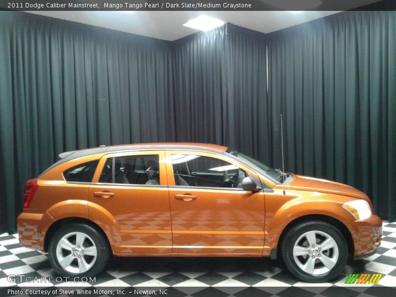 Mango Tango Pearl / Dark Slate/Medium Graystone 2011 Dodge Caliber Mainstreet