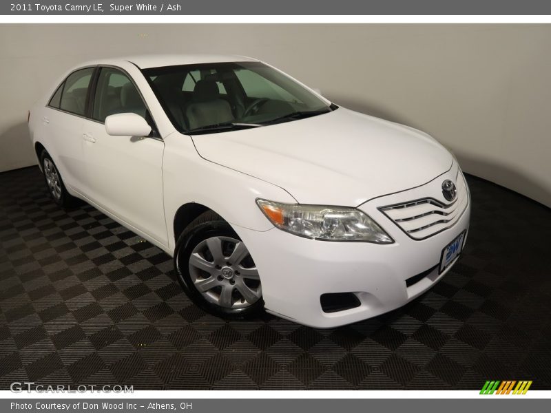 Super White / Ash 2011 Toyota Camry LE