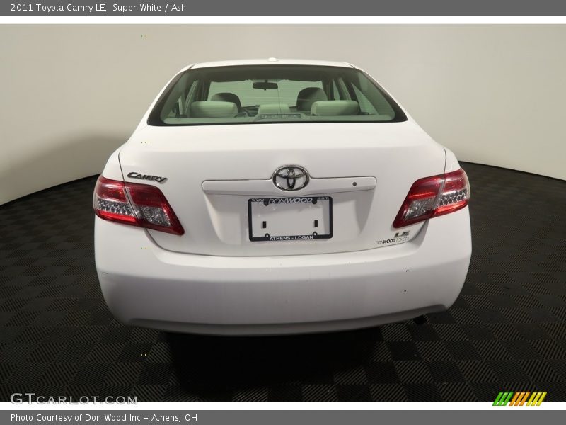 Super White / Ash 2011 Toyota Camry LE