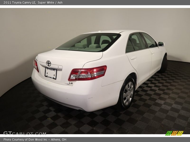 Super White / Ash 2011 Toyota Camry LE