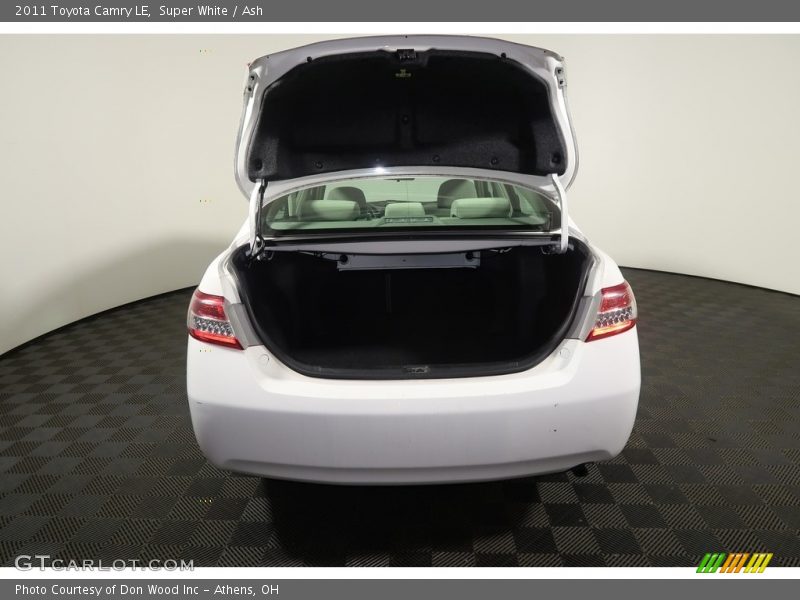 Super White / Ash 2011 Toyota Camry LE