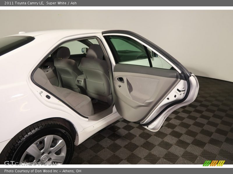 Super White / Ash 2011 Toyota Camry LE