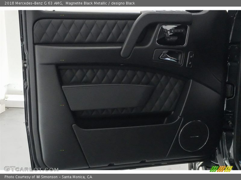 Magnetite Black Metallic / designo Black 2018 Mercedes-Benz G 63 AMG