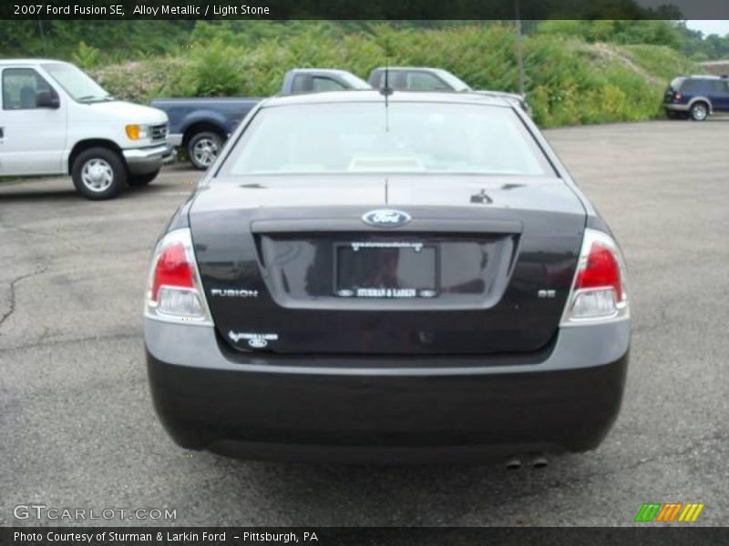 Alloy Metallic / Light Stone 2007 Ford Fusion SE