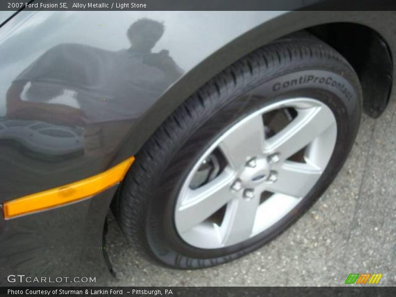 Alloy Metallic / Light Stone 2007 Ford Fusion SE