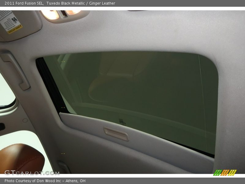 Tuxedo Black Metallic / Ginger Leather 2011 Ford Fusion SEL