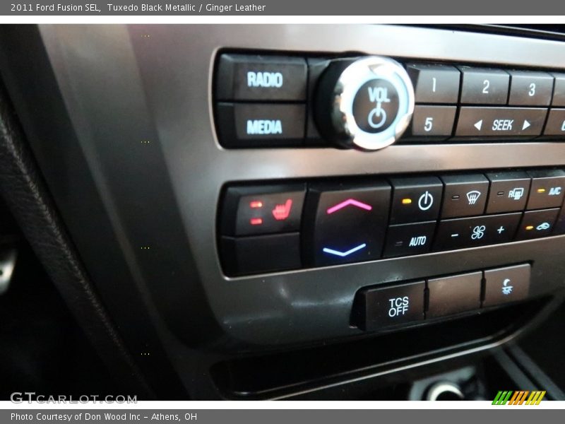 Tuxedo Black Metallic / Ginger Leather 2011 Ford Fusion SEL