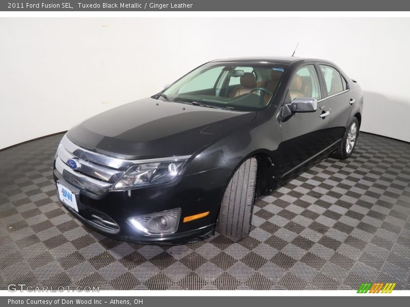 Tuxedo Black Metallic / Ginger Leather 2011 Ford Fusion SEL