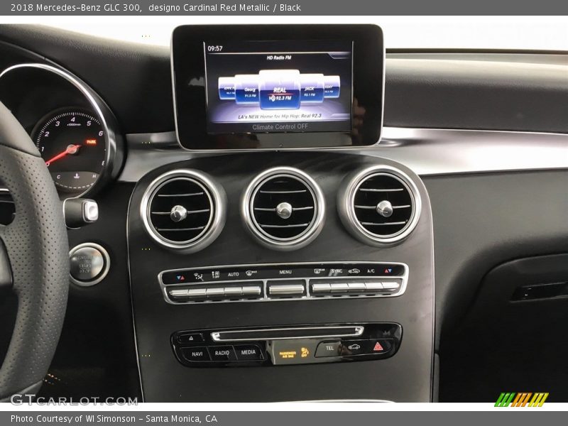 designo Cardinal Red Metallic / Black 2018 Mercedes-Benz GLC 300