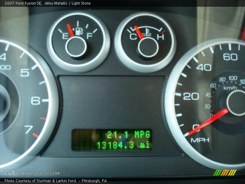 Alloy Metallic / Light Stone 2007 Ford Fusion SE