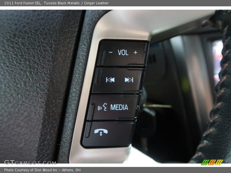 Tuxedo Black Metallic / Ginger Leather 2011 Ford Fusion SEL