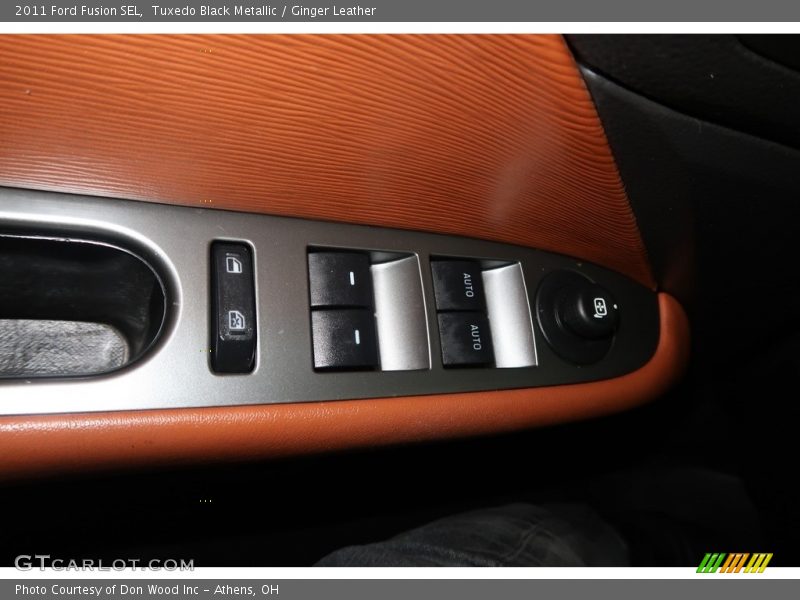 Tuxedo Black Metallic / Ginger Leather 2011 Ford Fusion SEL