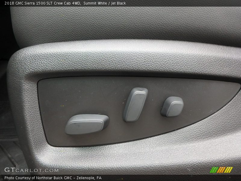 Summit White / Jet Black 2018 GMC Sierra 1500 SLT Crew Cab 4WD