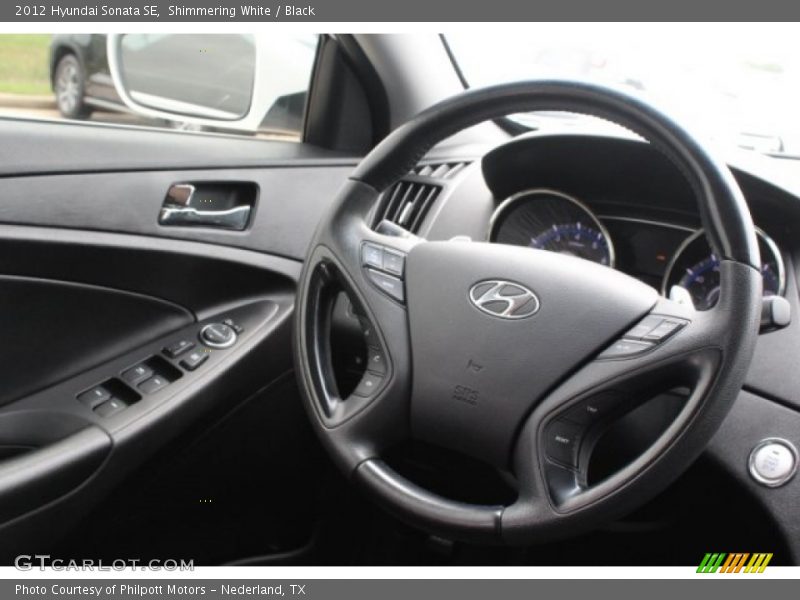 Shimmering White / Black 2012 Hyundai Sonata SE