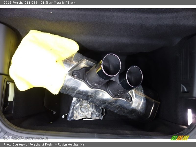 Exhaust of 2018 911 GT3