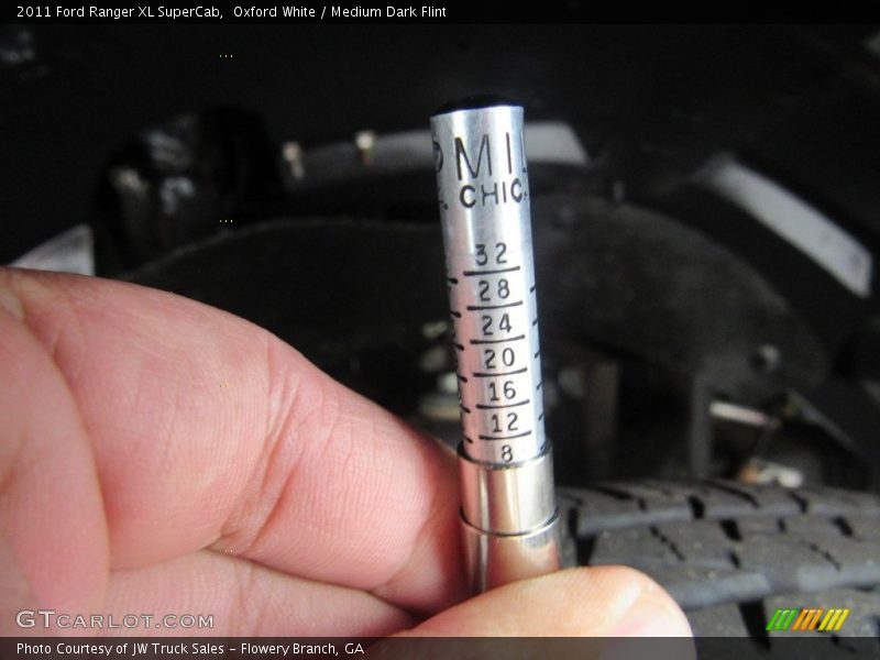 Oxford White / Medium Dark Flint 2011 Ford Ranger XL SuperCab