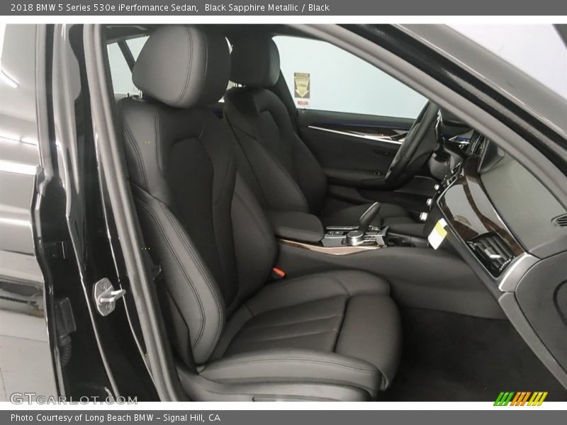 Black Sapphire Metallic / Black 2018 BMW 5 Series 530e iPerfomance Sedan