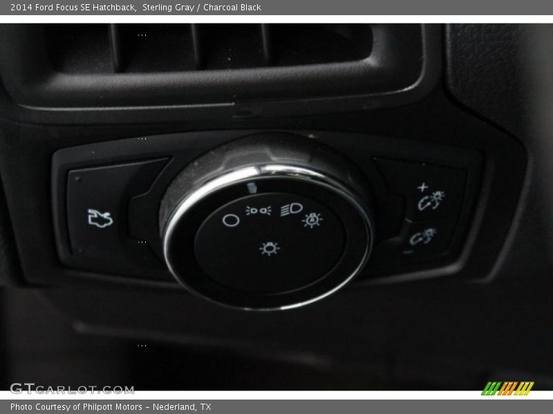 Sterling Gray / Charcoal Black 2014 Ford Focus SE Hatchback