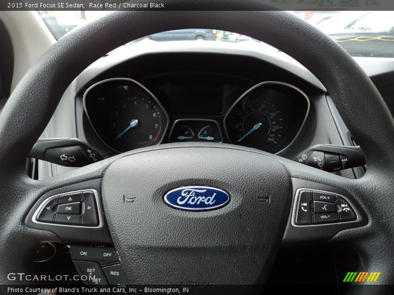 Race Red / Charcoal Black 2015 Ford Focus SE Sedan