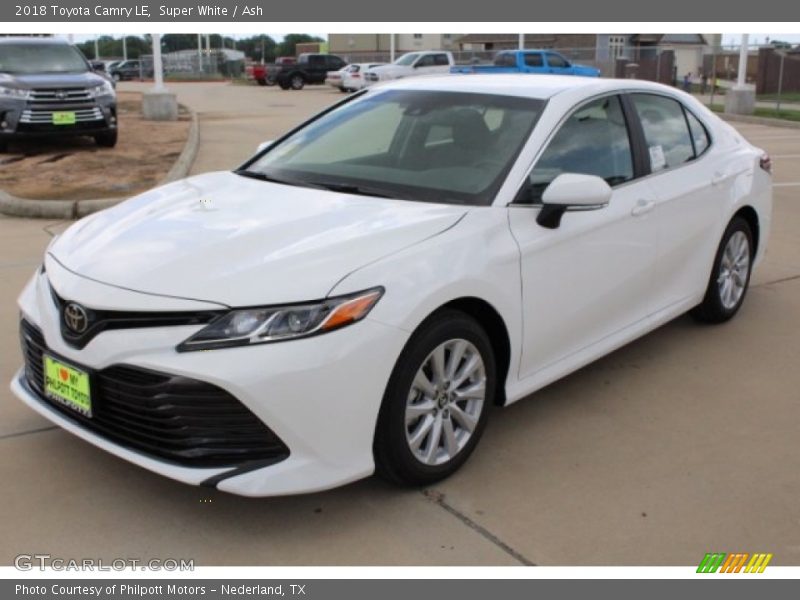 Super White / Ash 2018 Toyota Camry LE