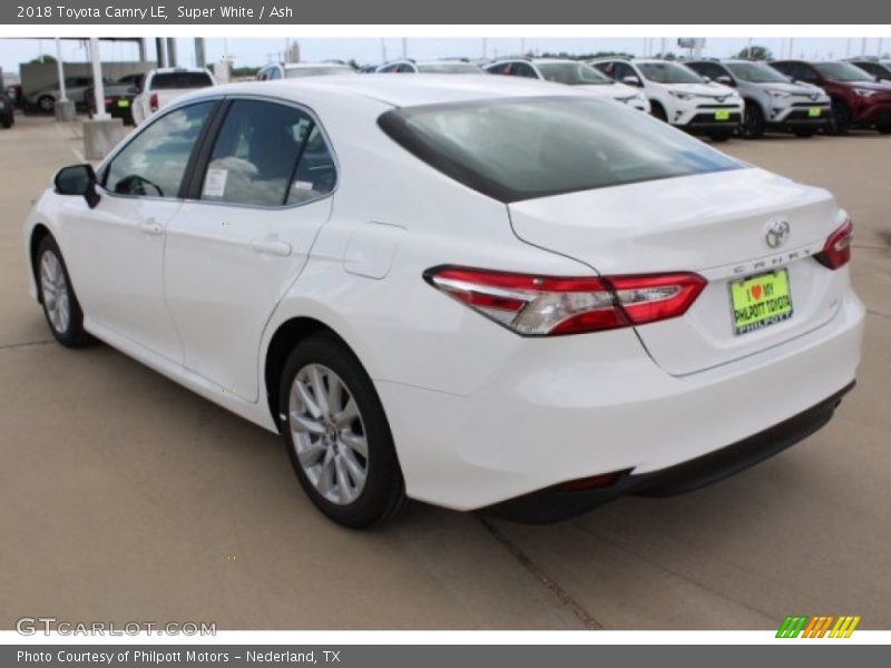 Super White / Ash 2018 Toyota Camry LE