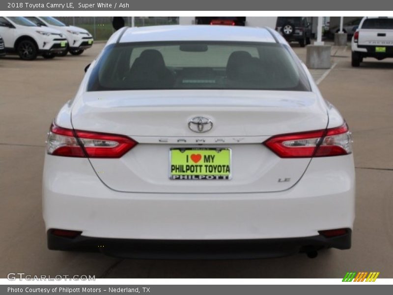 Super White / Ash 2018 Toyota Camry LE
