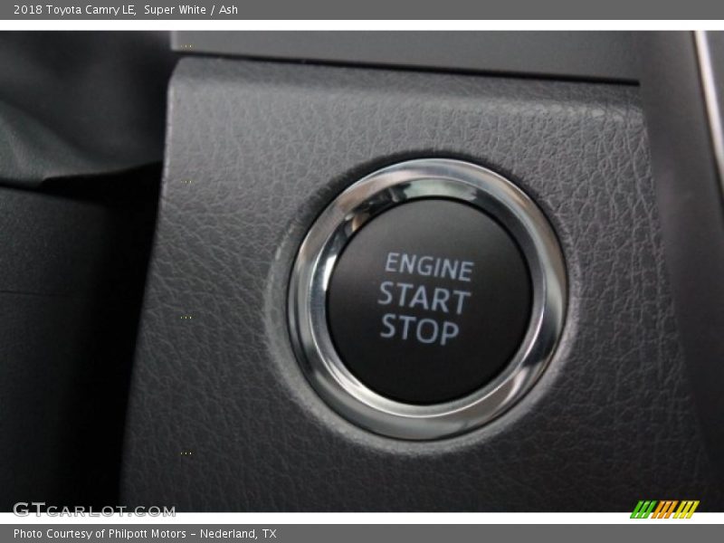 Super White / Ash 2018 Toyota Camry LE