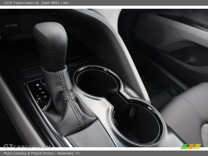 Super White / Ash 2018 Toyota Camry LE