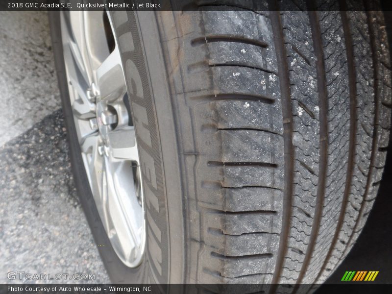 Quicksilver Metallic / Jet Black 2018 GMC Acadia SLE