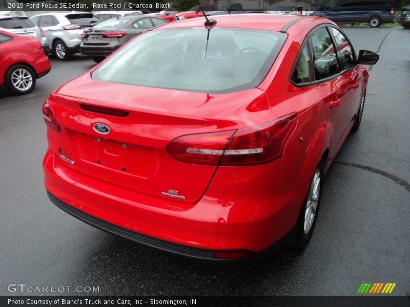 Race Red / Charcoal Black 2015 Ford Focus SE Sedan
