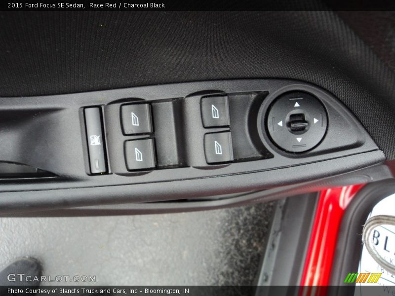 Race Red / Charcoal Black 2015 Ford Focus SE Sedan