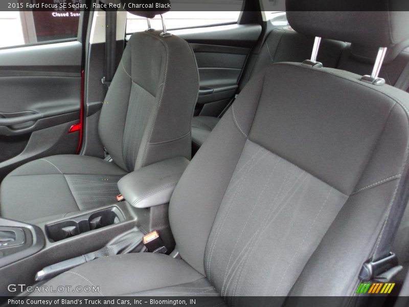 Race Red / Charcoal Black 2015 Ford Focus SE Sedan