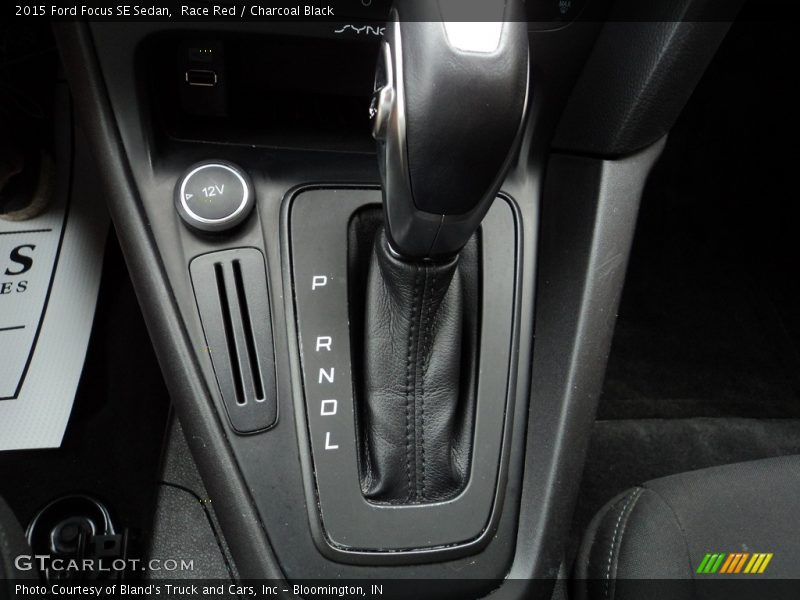 Race Red / Charcoal Black 2015 Ford Focus SE Sedan