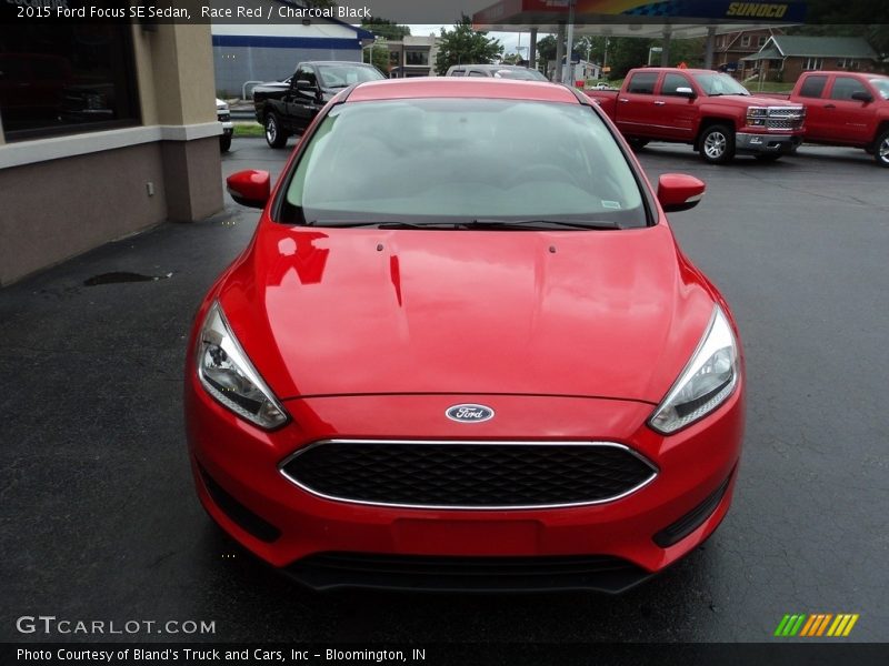 Race Red / Charcoal Black 2015 Ford Focus SE Sedan