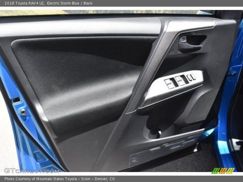 Electric Storm Blue / Black 2018 Toyota RAV4 LE