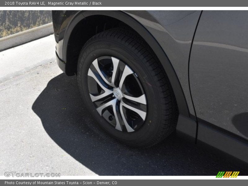 Magnetic Gray Metallic / Black 2018 Toyota RAV4 LE