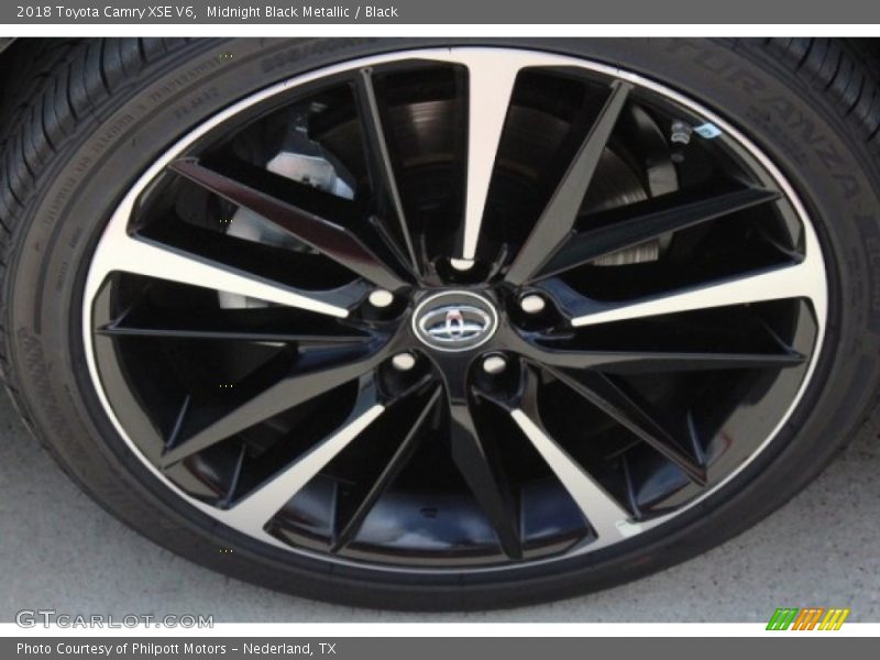 Midnight Black Metallic / Black 2018 Toyota Camry XSE V6