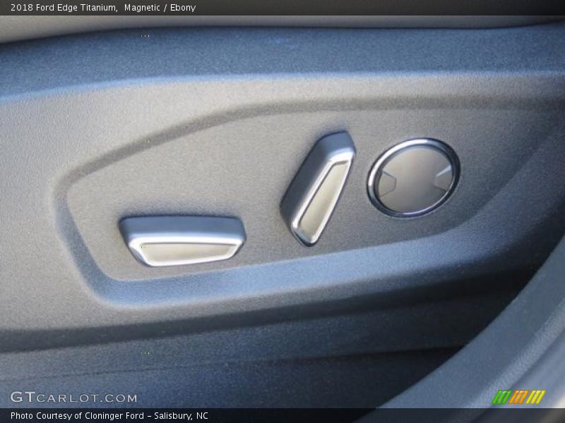 Magnetic / Ebony 2018 Ford Edge Titanium