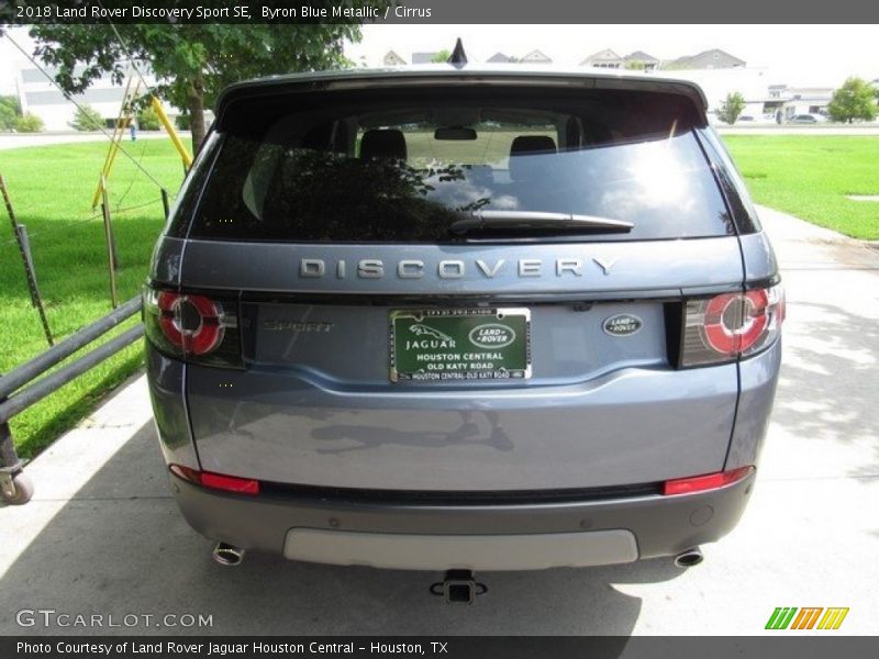 Byron Blue Metallic / Cirrus 2018 Land Rover Discovery Sport SE