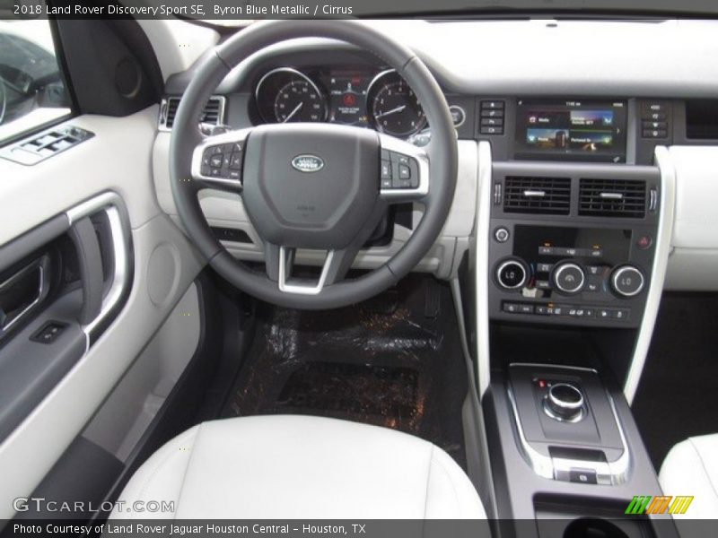 Byron Blue Metallic / Cirrus 2018 Land Rover Discovery Sport SE